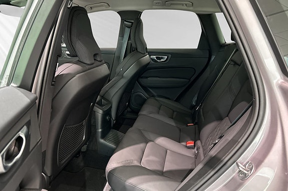Volvo XC60 8 of 18