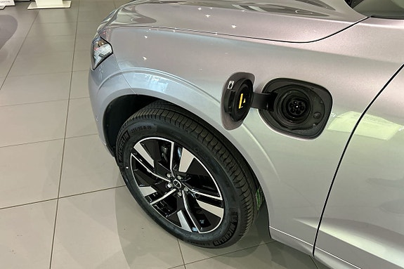 Volvo XC60 17 of 18