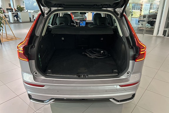 Volvo XC60 12 of 18