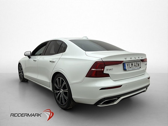 Volvo S60 4 of 5