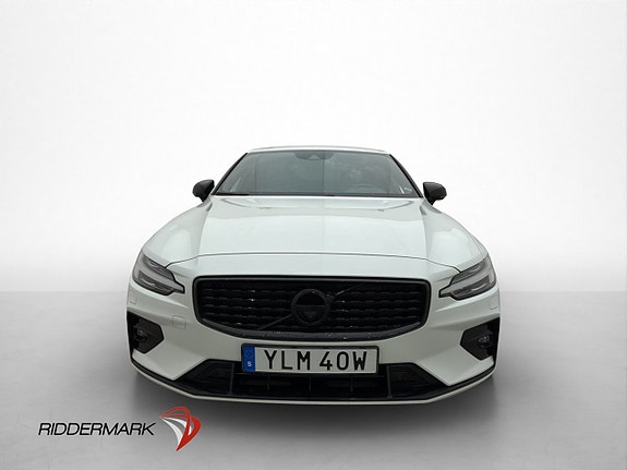 Volvo S60 2 of 5