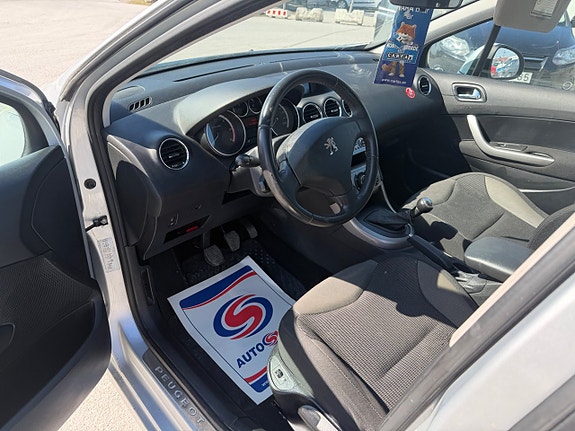 Peugeot 308 24 of 25