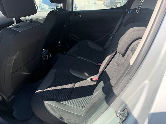 Peugeot 308 20 of 25