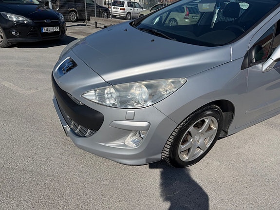 Peugeot 308 12 of 25