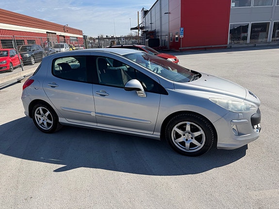 Peugeot 308 7 of 25