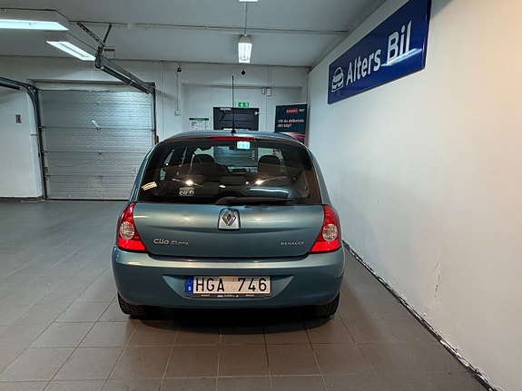 Renault Clio 3 of 5