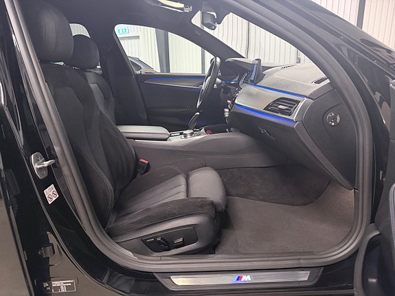BMW 520d 26 of 30