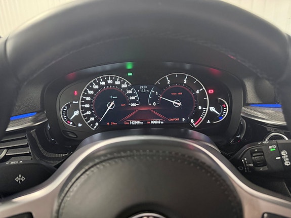 BMW 520d 16 of 30