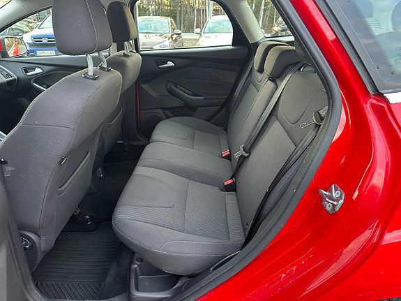 Ford Focus 11 of 13