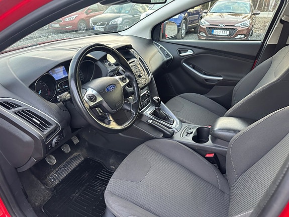 Ford Focus 5 of 13