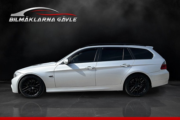 BMW 335i 4 of 5