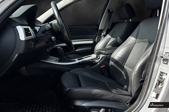 BMW 335i 10 of 11