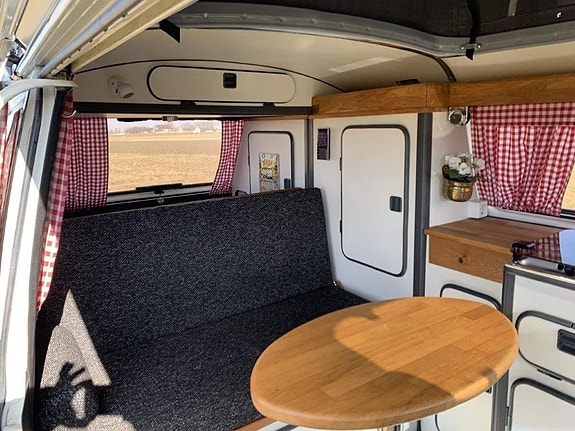 Volkswagen Transporter 8 of 23