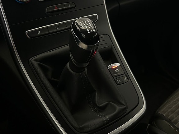 Renault Grand Scenic 17 of 21