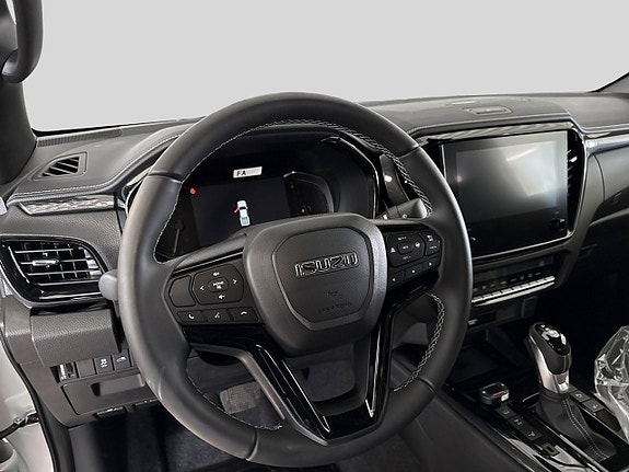 Isuzu D-max 6 of 12