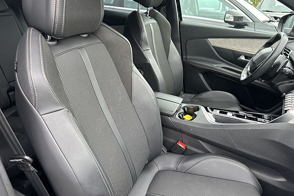 Peugeot 3008 28 of 30