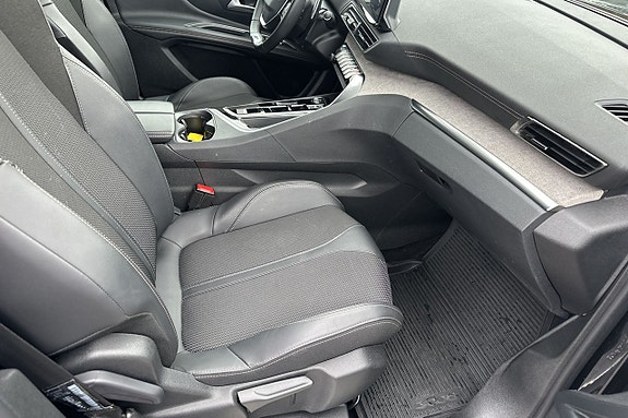 Peugeot 3008 27 of 30