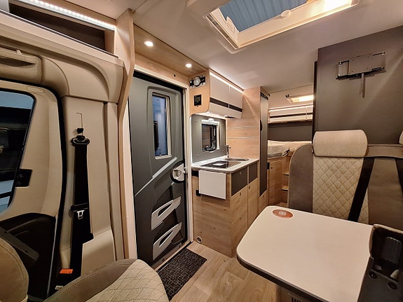 Dethleffs Globebus Camp Active T4 Långbädd, Automat, Solcell, MCA 1,*Lager 5 of 18