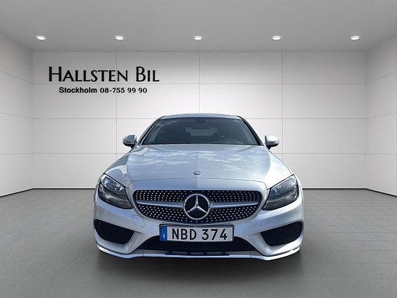 Mercedes-Benz C180 3 of 5