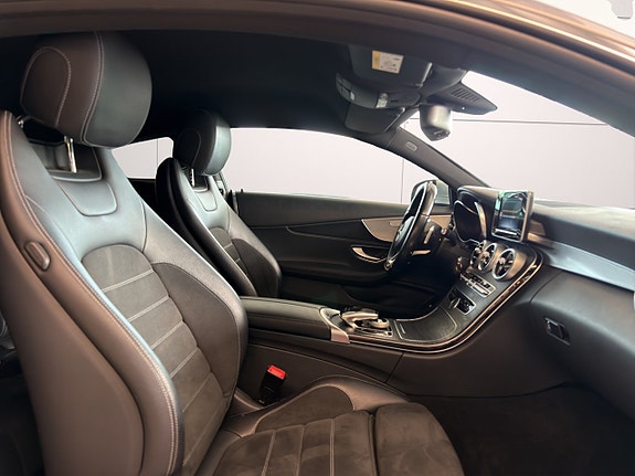 Mercedes-Benz C180 11 of 21