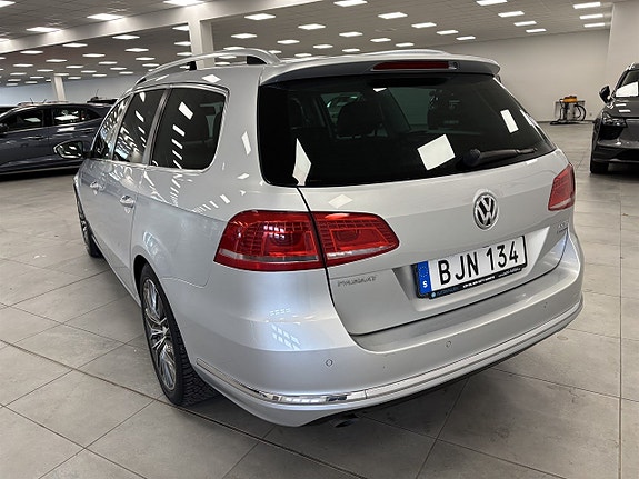 Volkswagen Passat 4 of 5