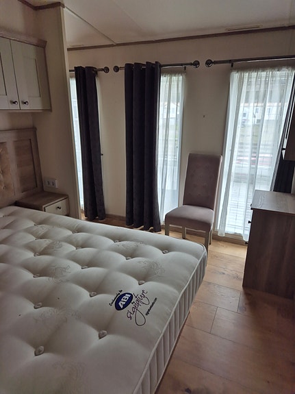 Knaus Villavagn ABI Beaumont 17 of 25