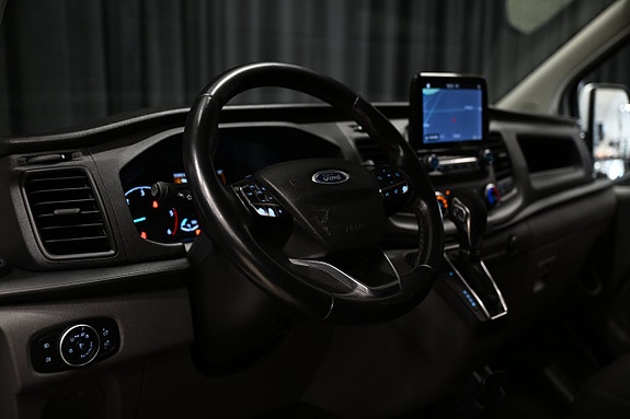 Ford Transit Custom 11 of 27
