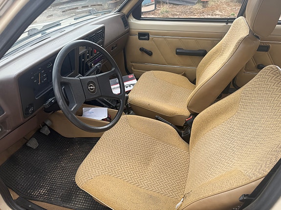 Opel Kadett 8 of 9