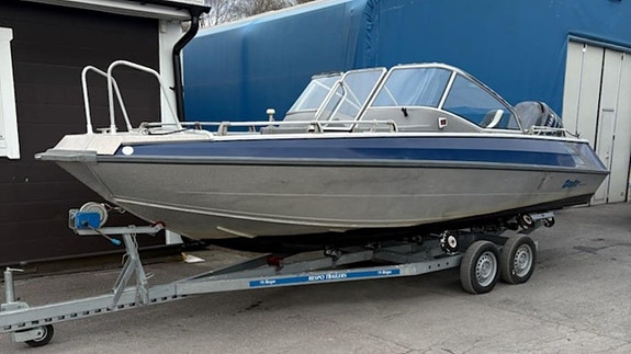 Buster Magnum, Yamaha F225AETL -02