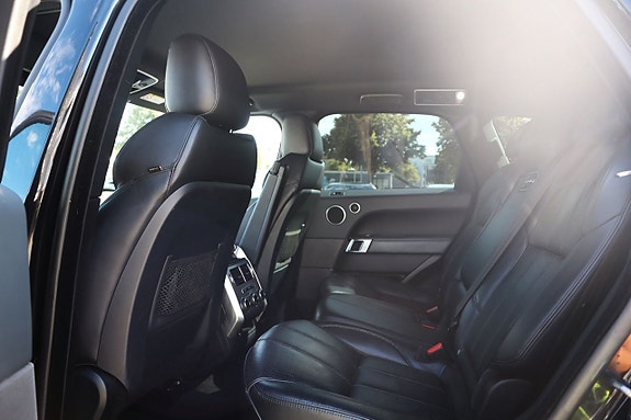 Land Rover Range Rover Sport 12 of 22