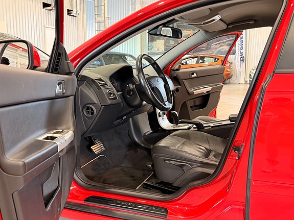 Volvo V50 5 of 5