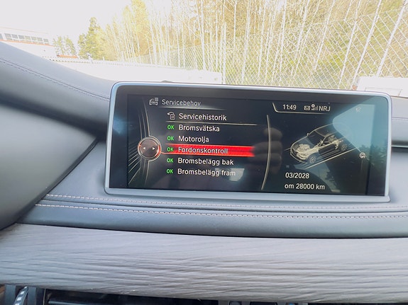 BMW X5 8 of 11