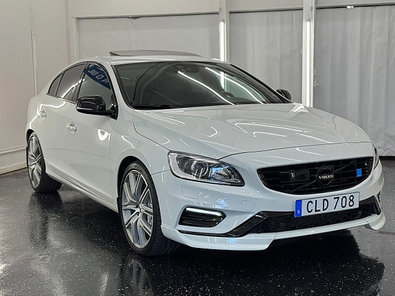 Volvo S60 3 of 5