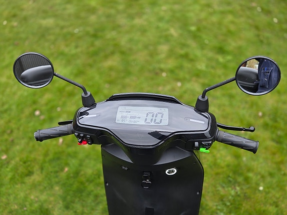 NIU MQi GT Extended range 45 km/h 4 of 4
