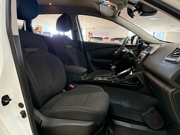 Renault Kadjar 18 of 24