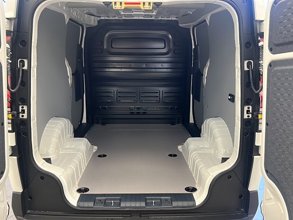 Kia PV5 9 of 13