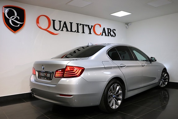 BMW 520d 3 of 5
