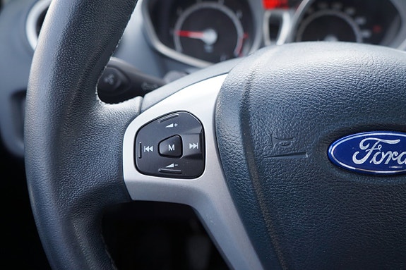 Ford Fiesta 15 of 16