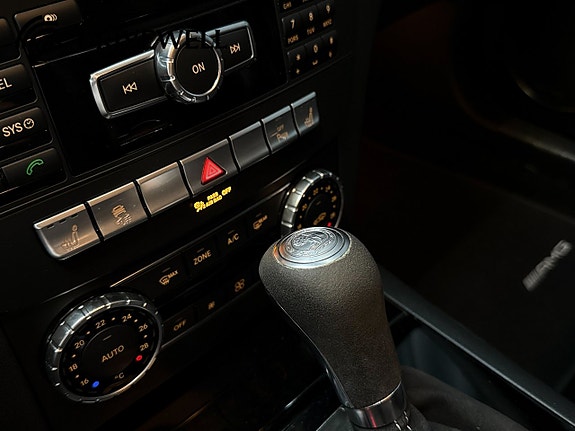 Mercedes-Benz C63 14 of 30
