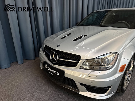 Mercedes-Benz C63 19 of 30