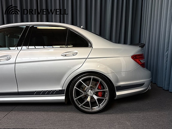 Mercedes-Benz C63 23 of 30