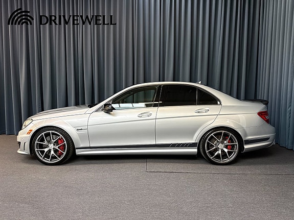 Mercedes-Benz C63 2 of 5