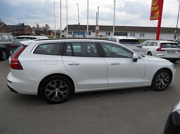 Volvo V60 3 of 5