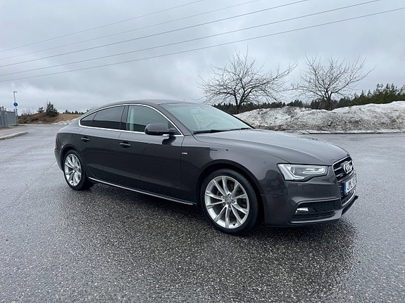 Audi A5 4 of 5
