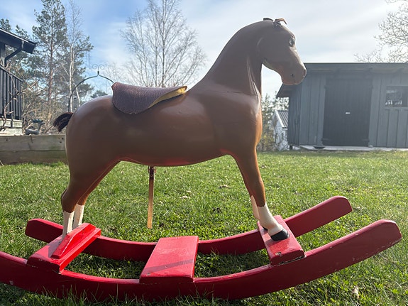 Retro/vintage gunghäst från England