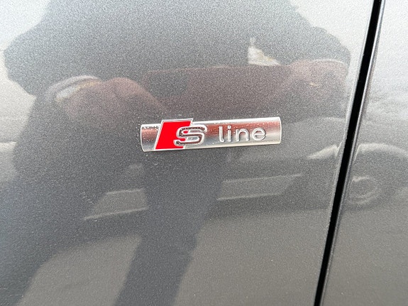 Audi A6 8 of 17