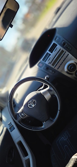 Toyota Yaris 5 of 5