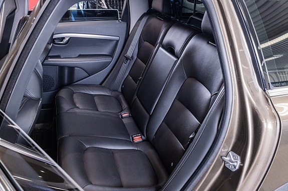 Volvo XC70 22 of 24