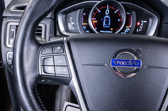Volvo XC70 18 of 24
