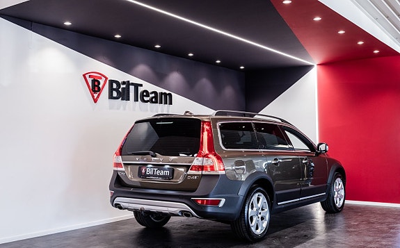 Volvo XC70 6 of 24